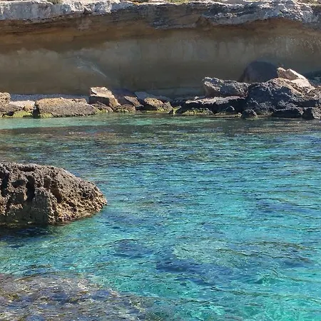 فندق مبيت وإفطار Eco Dal Mare غالّيبولي